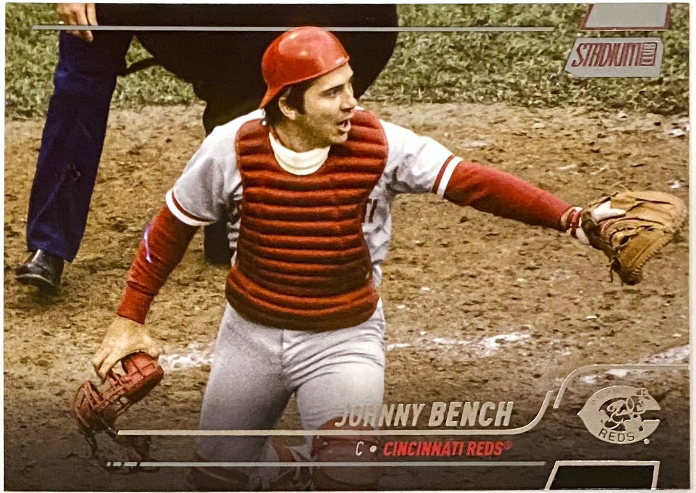 Johnny Bench 2002 Fleer Cincinnati Reds Baseball Classic Cuts Card
